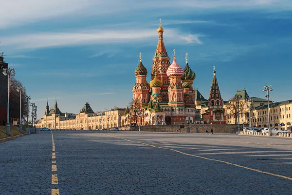 Görünüm kırmızı kare Vasilevski asıllı, Moskova, Rusya