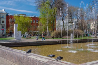 Samara, Rusya - 4 Mayıs 2018: Vladimir Vysotsky sonra adlı Meydanı