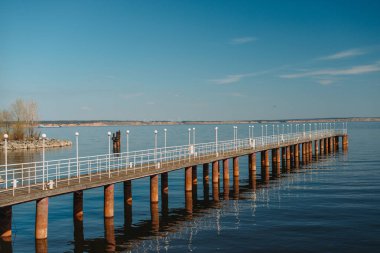 Pier volga Nehri üzerinde