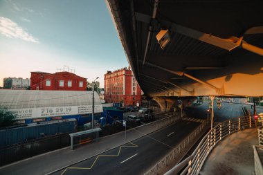 Saint-Petersburg, Rusya Federasyonu-28 Temmuz 2018: Western yüksek hızlı çapı Betancourt köprü sonra sitede.