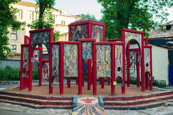 Petersburg Russland Juni 2019 Wohnhof Dekoriert Mit Buntem Keramikmosaik Ein — Stockfoto