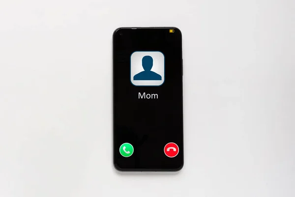 Akıllı Telefon Ekranından Gelen Arama Annemden Gelen Arama Var Telefon — Stok fotoğraf