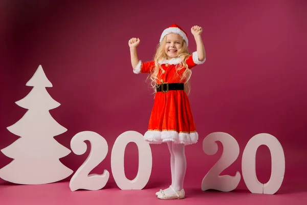 Niña Rubia Con Disfraz Santa Claus Con 2020 Grandes Números —  Fotos de Stock