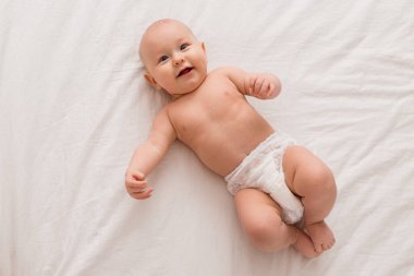 Sevimli küçük erkek çocuk portresi 