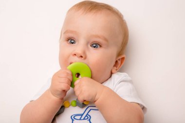 Sevimli küçük kız portresi 