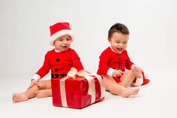 Små Barn Pojkar Julen Hatt — Stockfoto