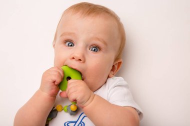 Sevimli küçük kız portresi 