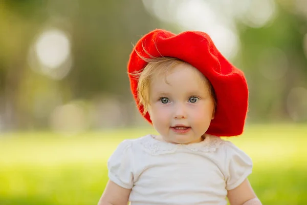 Beautiful Little Girl Outdoor Park Sunny Day — Stock Photo, Image