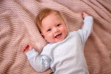 Sevimli küçük bebek portresi 