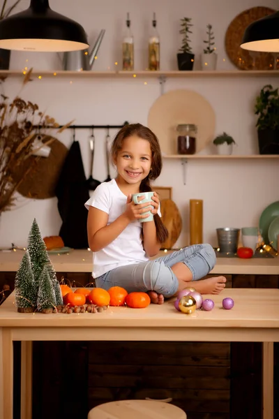 Cute Girl Cup Sitting Kitchen — Stock Photo, Image