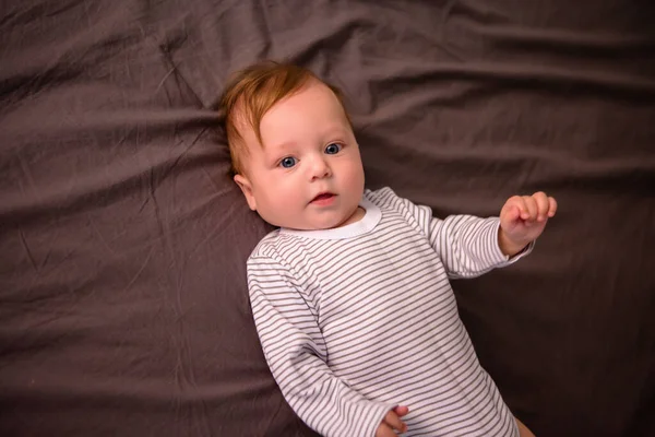 Niedliches Kleines Babyporträt — Stockfoto