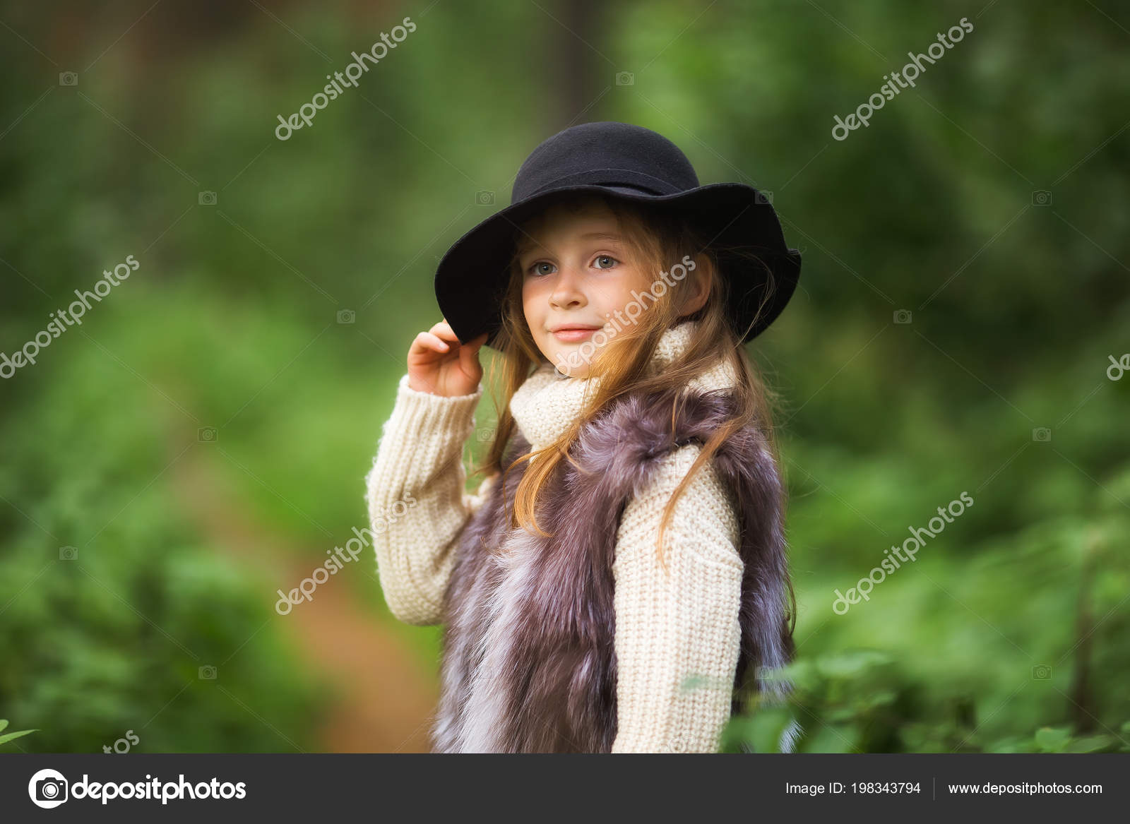 Spring Portrait Little Girl Sweet Girl Big Brown Eyes Black