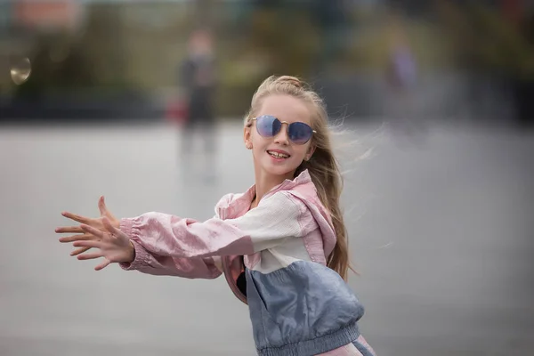 Niña Breakdance Deporte Niña Ropa Deportiva Moda Haciendo Ejercicio Fitness — Foto de Stock