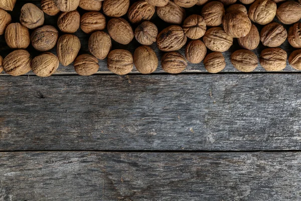 Noci Vecchio Tavolo Legno — Foto Stock