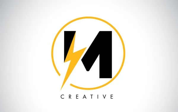 Логотип M Letter с молнией зажигания грома. Электрический Болт L — стоковый вектор