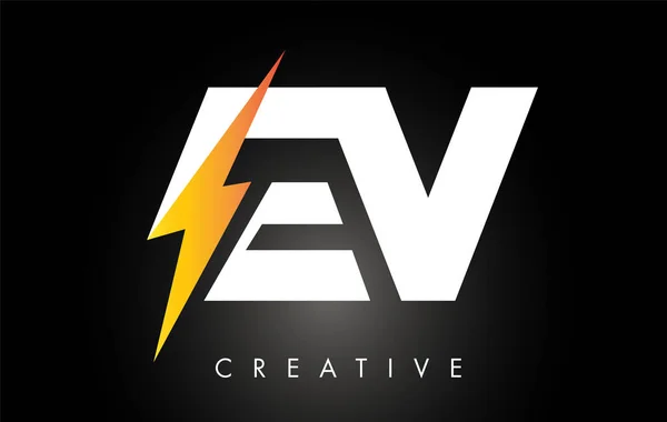 EV Letter Design logo z oświetleniem Thunder Bolt. Śruba elektryczna — Wektor stockowy