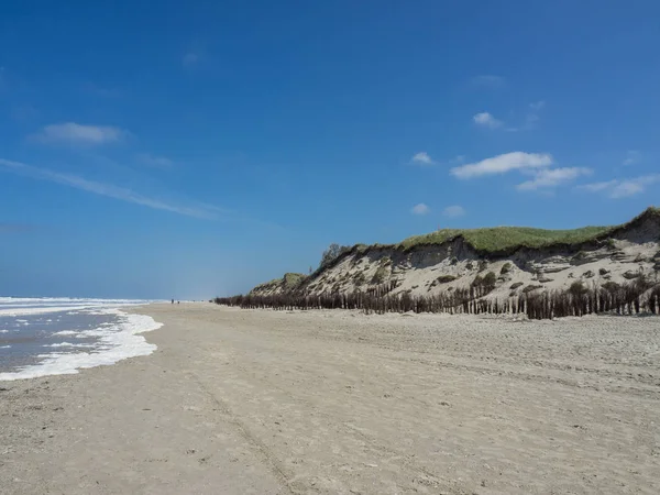 Kuzey denizindeki juist adası.
