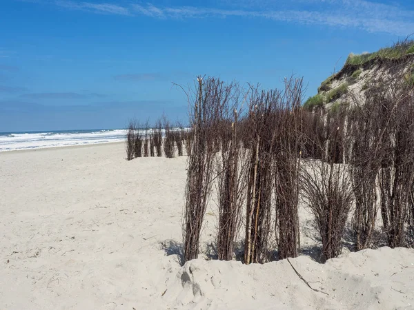 Kuzey denizindeki juist adası.