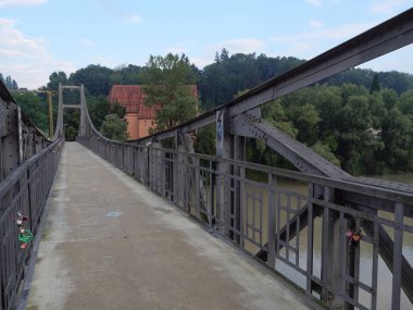 Tuna Nehri üzerinde bir nehir gezisi