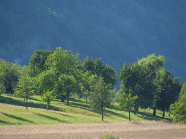 Tuna Nehri üzerinde bir nehir gezisi