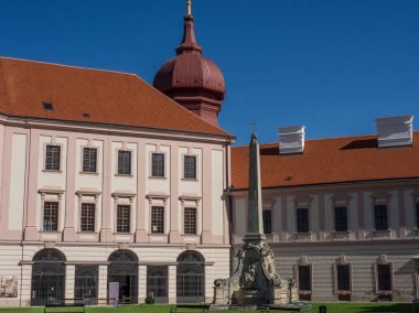 Tuna Nehri üzerinde bir nehir gezisi