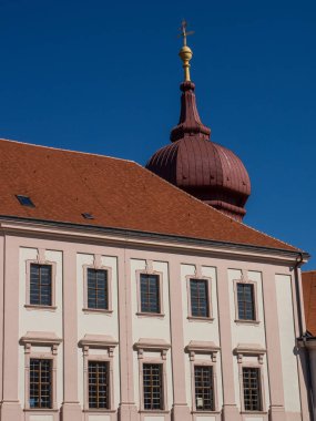 Tuna Nehri üzerinde bir nehir gezisi