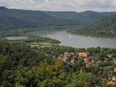Estergon ve Tuna Nehri, szentendere