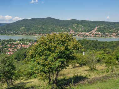 Estergon ve Tuna Nehri, szentendere