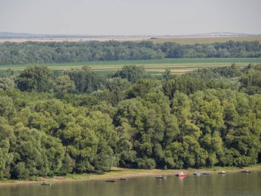 Estergon, Tuna Nehri