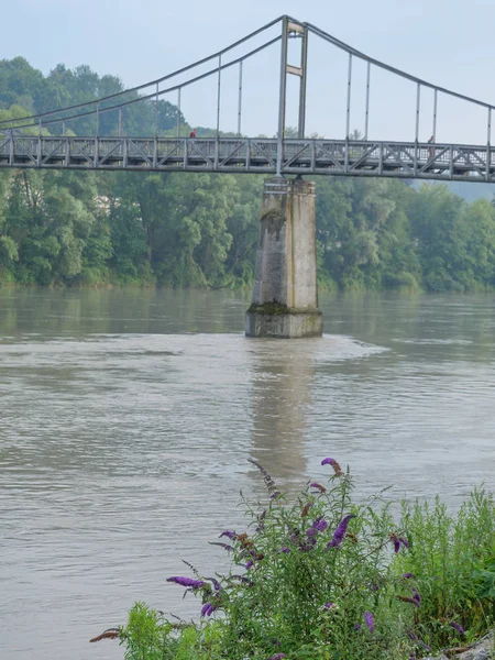 Tuna Nehri üzerinde bir nehir gezisi
