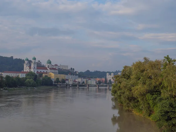 Tuna Nehri üzerinde bir nehir gezisi
