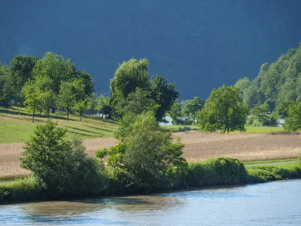 Tuna Nehri üzerinde bir nehir gezisi