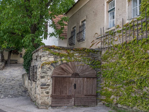 Duernstein ve tuna Vadisi