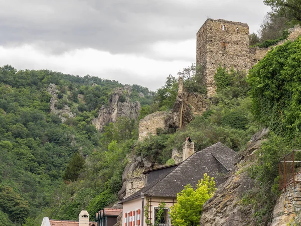 Duernstein ve tuna Vadisi