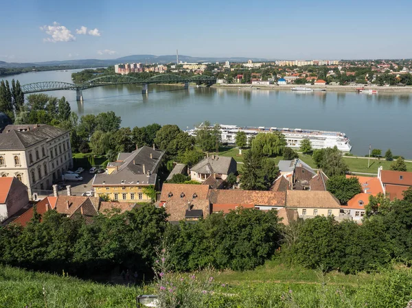 Estergon, Tuna Nehri