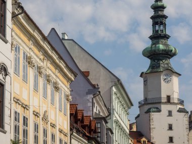 Bratislava ve nehir Tuna