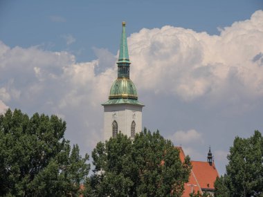 Bratislava ve nehir Tuna