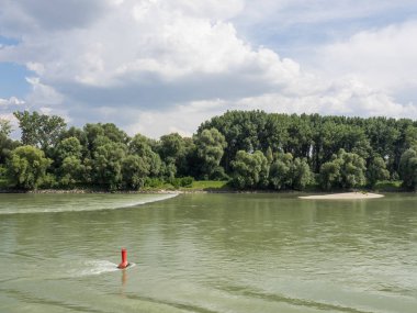 Bratislava ve nehir Tuna