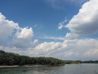 Bratislava ve nehir Tuna