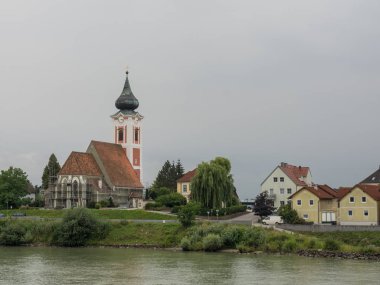Manastır melk ve tuna Vadisi
