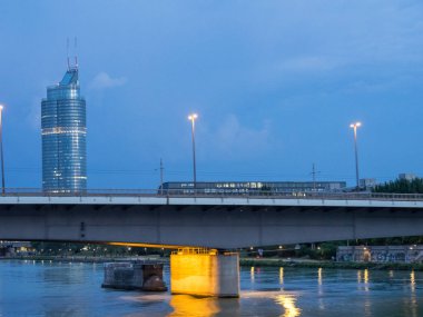 Bratislava ve Tuna Nehri, Slovakya
