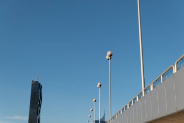 Tuna Nehri üzerinde bir nehir gezisi