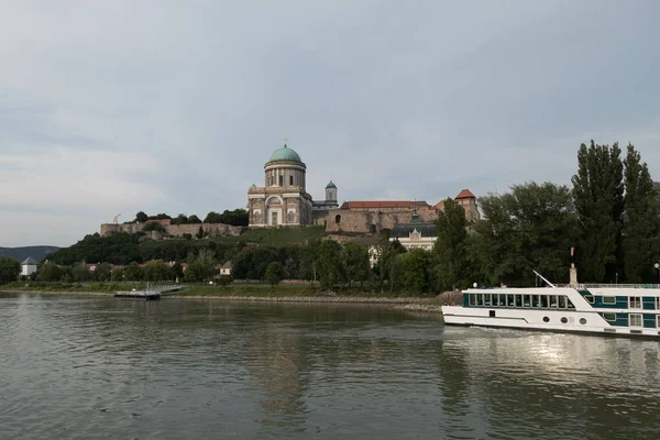Une Croisière Fluviale Sur Danube — Photo
