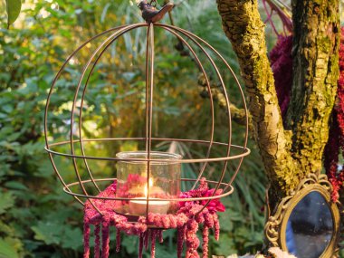 Bahçeye yaz akşamları