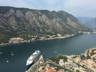 Karadağ ve Akdeniz deniz kotor şehir
