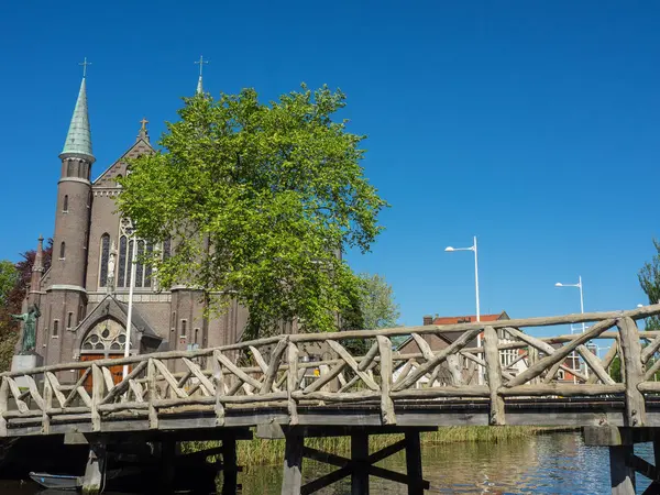 荷兰美丽的阿尔玛尔市 — 图库照片