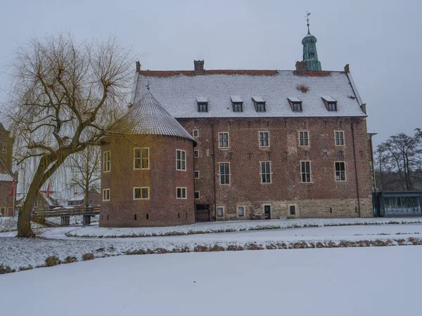 Wintertijd Bij Een Duitse Kasteel — Stockfoto