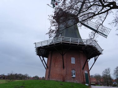 Alman deniz kıyısındaki küçük bir köy.