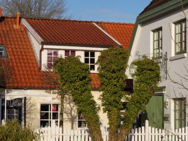 Alman deniz kıyısındaki küçük bir köy.