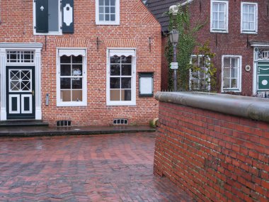 Alman deniz kıyısındaki küçük bir köy.